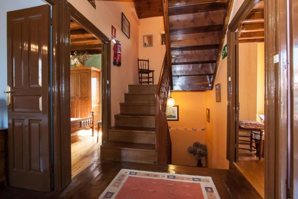 Casa Del Cuetu. Traditional Village House In Asturias Мере Экстерьер фото